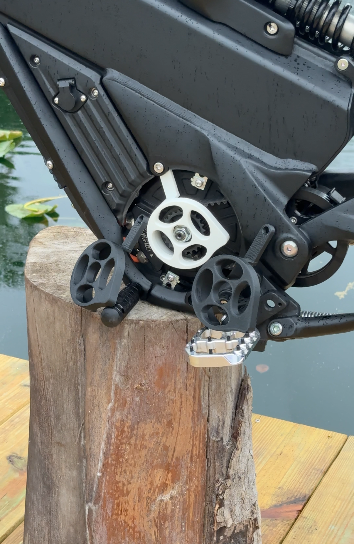 V1 Talaria XXX Motor Cover
